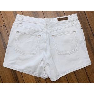 Polo by Ralph Lauren Shorts - Polo Ralph Lauren Saturday Short White 6 Polo by Ralph Lauren Shorts - Polo Ralph Lauren Saturday Short White 6
